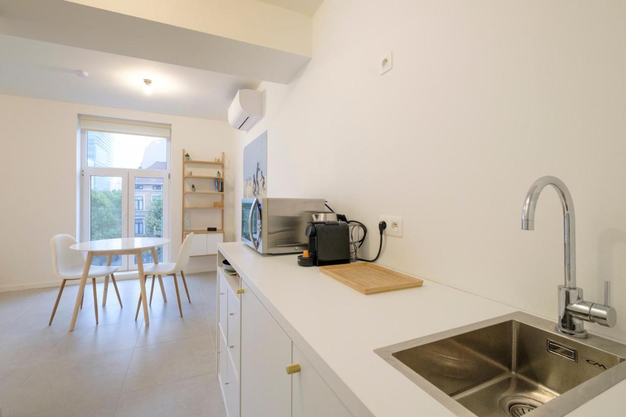 Studios With City View Брюссель Екстер'єр фото